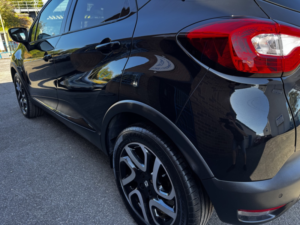 2014 Renault Captur 1.5 Dynamique S Medianav Dci 90 Stop & Start in Black — image 4