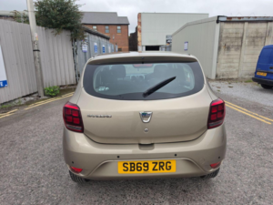 2020 Dacia Sandero 1.0 Sce Essential Euro 6 5dr in Beige — image 5