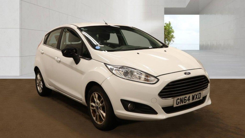 2014 Ford Fiesta 1.25 Zetec Euro 5 5dr in White — image 1