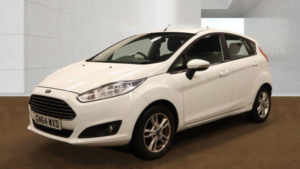 2014 Ford Fiesta 1.25 Zetec Euro 5 5dr in White — image 2