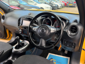 2014 Nissan Juke 1.5 Dci 8v Acenta Premium Euro 5 (s/s) 5dr in Yellow — image 3