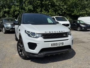 2019 Land Rover Discovery Sport 2.0 Td4 Landmark SUV 5dr Diesel Auto 4WD Euro 6 (s/s) (180 Ps) in White — image 2