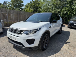 2019 Land Rover Discovery Sport 2.0 Td4 Landmark SUV 5dr Diesel Auto 4WD Euro 6 (s/s) (180 Ps) in White — image 3