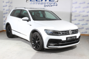 2017 Volkswagen Tiguan 2.0 Bitdi R-Line SUV 5dr Diesel DSG 4motion Euro 6 (s/s) (240 Ps) in White — image 3