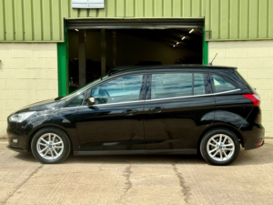 2017 Ford Grand C-Max 1.5 Tdci Zetec in Black — image 4