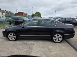 2008 Volkswagen Passat 2.0 Tdi Sport in Black — image 4