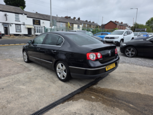 2008 Volkswagen Passat 2.0 Tdi Sport in Black — image 6