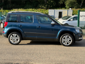 2015 Skoda Yeti 1.2 Tsi Elegance SUV 5dr Petrol DSG Euro 5 (105 Ps) in Blue — image 4