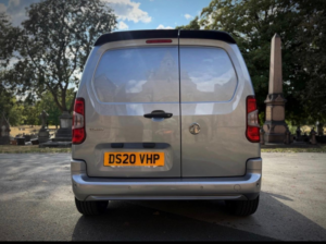 2020 Vauxhall Combo 1.6 Turbo D 2300 Sportive in Grey — image 6
