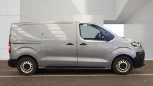 2022 Vauxhall Vivaro Electric 3100 75kwh Dynamic Auto L1 H1 5dr in Grey — image 3