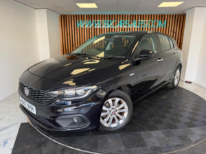 2017 Fiat Tipo 1.4 T-Jet Easy Plus Euro 6 (s/s) 5dr in Black — image 5