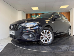 2017 Fiat Tipo 1.4 T-Jet Easy Plus Euro 6 (s/s) 5dr in Black — image 6