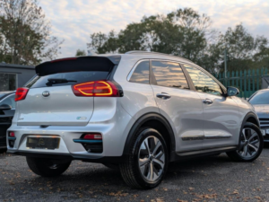 2020 Kia Niro 64kwh 4 Auto 5dr in Silver — image 3