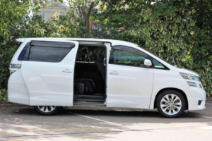 2009 Toyota Vellfire 2.4 Z 5dr 8 Seats in White — image 3