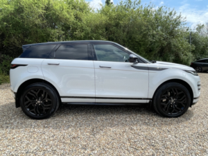 2020 Land Rover Range Rover Evoque 2.0 D180 R-Dynamic Se in White — image 6
