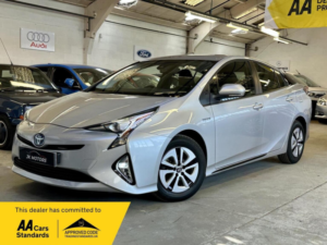 2018 Toyota Prius 1.8 Vvt-H Business Edition CVT Euro 6 (s/s) 5dr in Silver — image 2