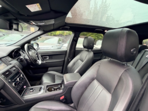 2018 Land Rover Discovery Sport Td4 Landmark in Black — image 2