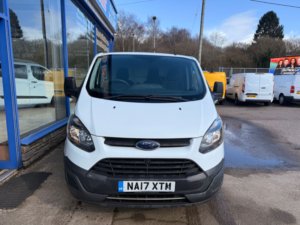 2017 Ford Transit Custom 2.0 Tdci 270 Panel Van 5dr Diesel Manual L1 H1 in White — image 2