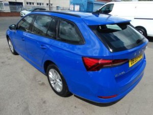 2023 Skoda Octavia 2.0 Tdi Se Technology Euro 6 (s/s) 5dr in Blue — image 6
