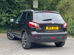 2011 Nissan Qashqai 1.6 N-Tec 2WD Euro 5 5dr in Black — image 2