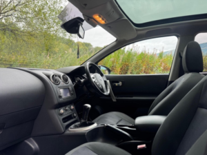 2011 Nissan Qashqai 1.6 N-Tec 2WD Euro 5 5dr in Black — image 3