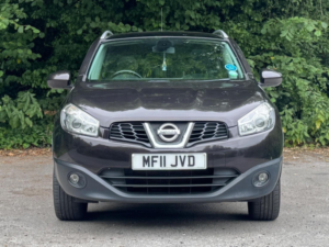 2011 Nissan Qashqai 1.6 N-Tec 2WD Euro 5 5dr in Black — image 4