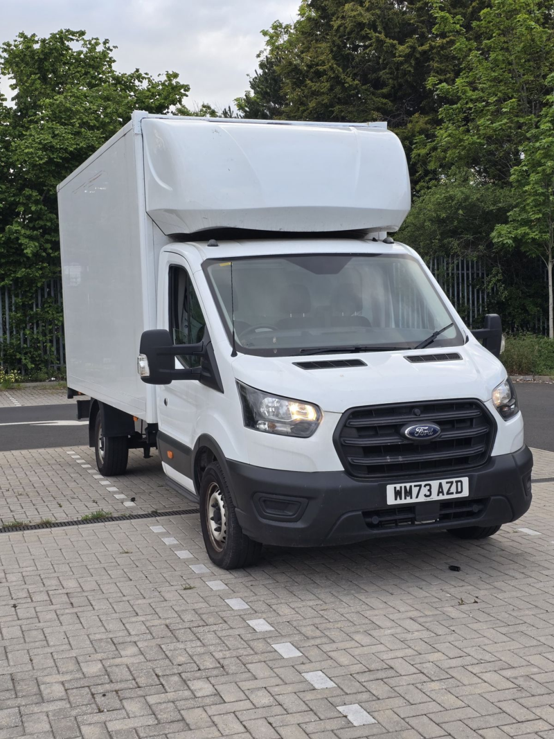 2024 Ford Transit 2.0 350 Ecoblue Leader Chassis Cab 2dr Diesel Manual Fwd L4 Euro 6 (s/s) (130 Ps) in White — image 1