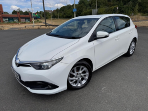 2015 Toyota Auris 1.6 D-4d Business Edition Euro 6 (s/s) 5dr in White — image 3