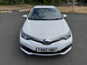 2015 Toyota Auris 1.6 D-4d Business Edition Euro 6 (s/s) 5dr in White — image 5