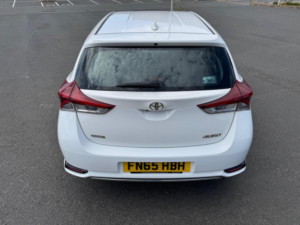 2015 Toyota Auris 1.6 D-4d Business Edition Euro 6 (s/s) 5dr in White — image 6