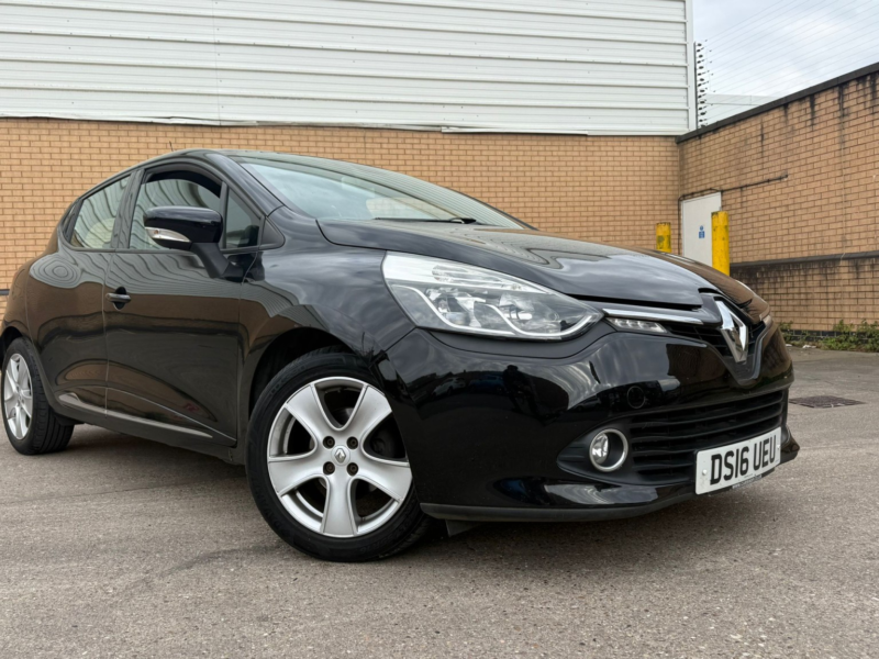 2016 Renault Clio 1.5 Dynamique Nav Dci 90 in Black — image 1