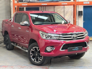 2016 Toyota Hilux 2.4 D-4d Invincible X Auto 4WD Euro 6 4dr (tss) in Red — image 6