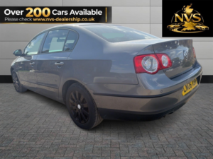 2006 Volkswagen Passat 1.9 in Grey — image 5
