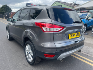 2014 Ford Kuga 2.0 Tdci Zetec SUV 5dr Diesel Manual AWD Euro 5 (140 Ps) in Grey — image 5