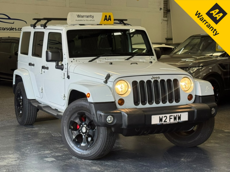 2012 Jeep Wrangler 2.8 Wrangler 4-Door Sahara 2.8 Crd Auto in White — image 1