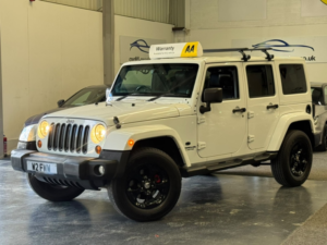 2012 Jeep Wrangler 2.8 Wrangler 4-Door Sahara 2.8 Crd Auto in White — image 4