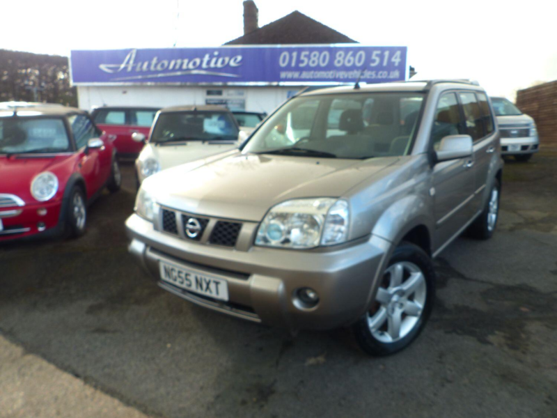 2005 Nissan X-Trail 2.2 Dci Sport in Silver — image 1