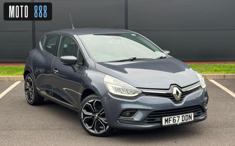 2017 Renault Clio 1.2 Tce Signature Nav Edc Euro 6 (s/s) 5dr in Grey — image 1