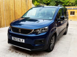2023 Peugeot Rifter 3 SEAT Auto Wheelchair Accessible Disabled Access Vehicle Wav in Blue — image 4