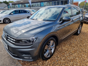 2019 Volkswagen Tiguan 1.5 Tsi Evo Sel DSG Euro 6 (s/s) 5dr in Grey — image 3