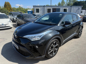 2020 Toyota C-Hr 1.8 Vvt-H Design CVT Euro 6 (s/s) 5dr in Black — image 3
