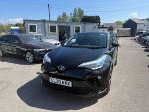 2020 Toyota C-Hr 1.8 Vvt-H Design CVT Euro 6 (s/s) 5dr in Black — image 6