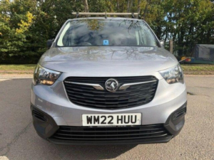 2022 Vauxhall Combo 1.5 Turbo D 2000 Dynamic L1 H1 Euro 6 5dr in Grey — image 2