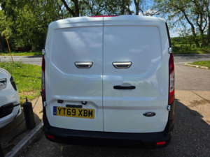 2019 Ford Transit Connect 1.5 220 Ecoblue Leader L1 Euro 6 (s/s) 5dr in White — image 4