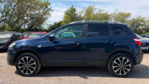 2012 Nissan Qashqai 1.5 Dci N-Tec+ 2WD Euro 5 5dr in Blue — image 5