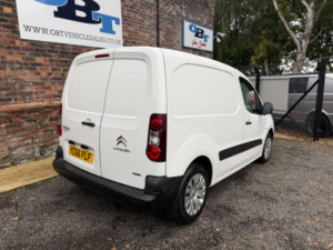 2016 Citroen Berlingo 1.6 Berlingo 625 Enterprise Blue Hdi 5dr in White — image 3