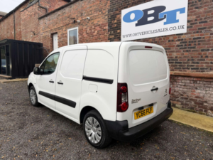 2016 Citroen Berlingo 1.6 Berlingo 625 Enterprise Blue Hdi 5dr in White — image 5