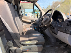 2015 Volkswagen Crafter 2.0 Tdi Cr35 Dropside Flatbed 2dr Diesel Manual Rwd L2 H1 134 Bhp in White — image 5