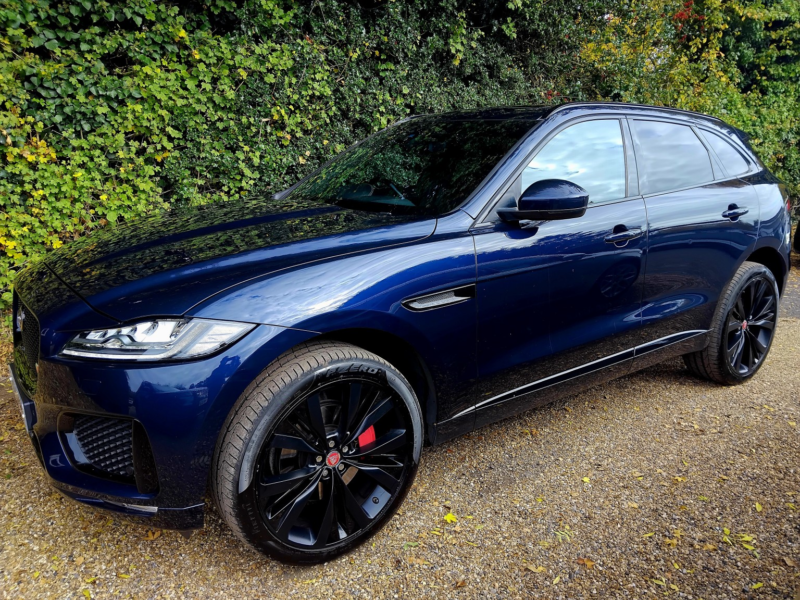 2020 Jaguar F-Pace 3.0 D300 V6 S in Blue — image 1