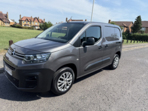 2019 Citroen Berlingo 1.6 Bluehdi 1000 Enterprise M in Grey — image 3